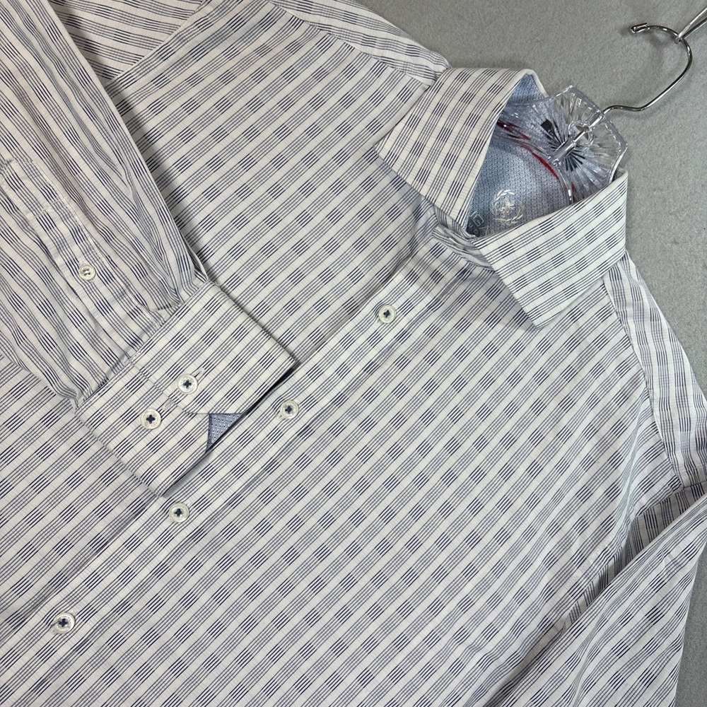 Bugatchi Uomo Men's Classic Fit Geometric Button down Medium Shirt Long Sleeve